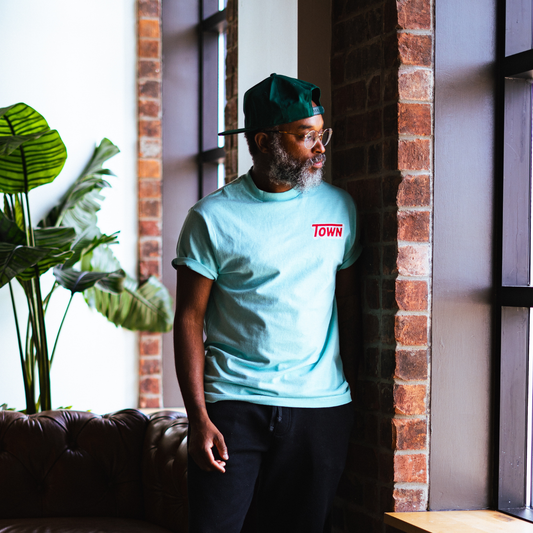 TRUCKER TEE