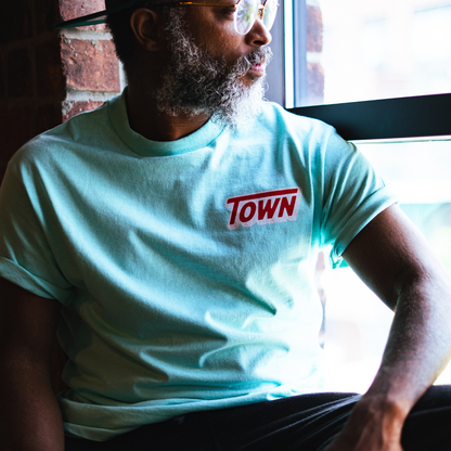 TRUCKER TEE